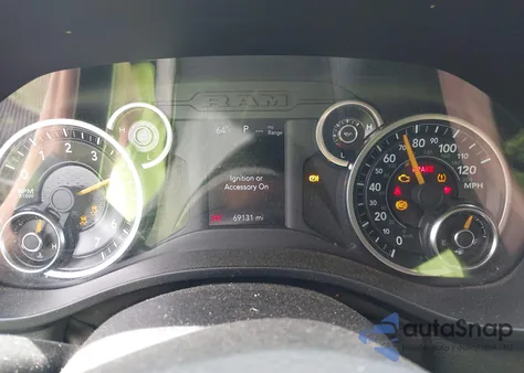 2019 Ram 1500 Tradesman 4X4 6'4 Box из США, поврежденный, VIN 1C6SRFCT5KN597618